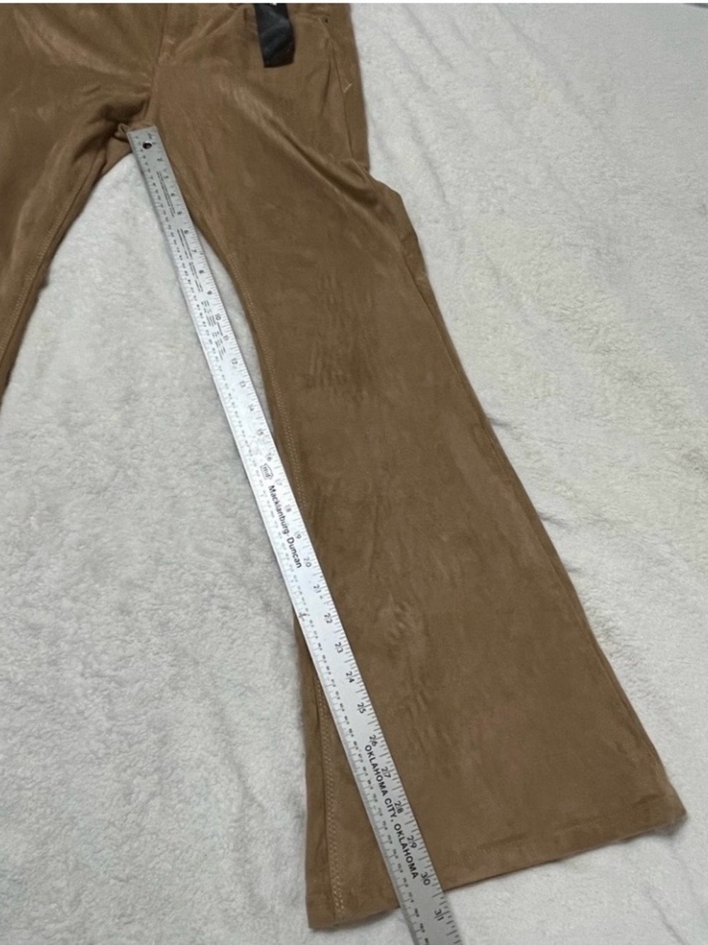 NWT Express Bell Flare Faux Suede Pants Camel Size 8R Western
Boho Y2K - Picture 4 of 13
